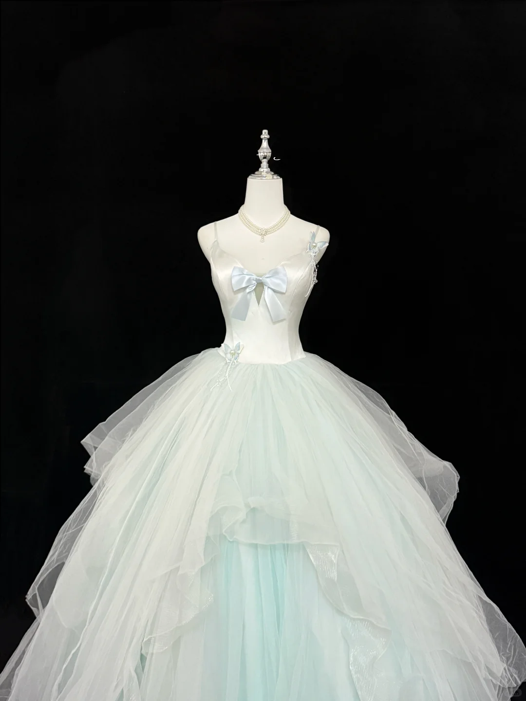 Elegant Mint Green Tulle Ball Gown Prom Dress Spaghetti Strap Bow Ruffled Sweet 16 Sweet 15 Quinceanera Ball Gown DP8253