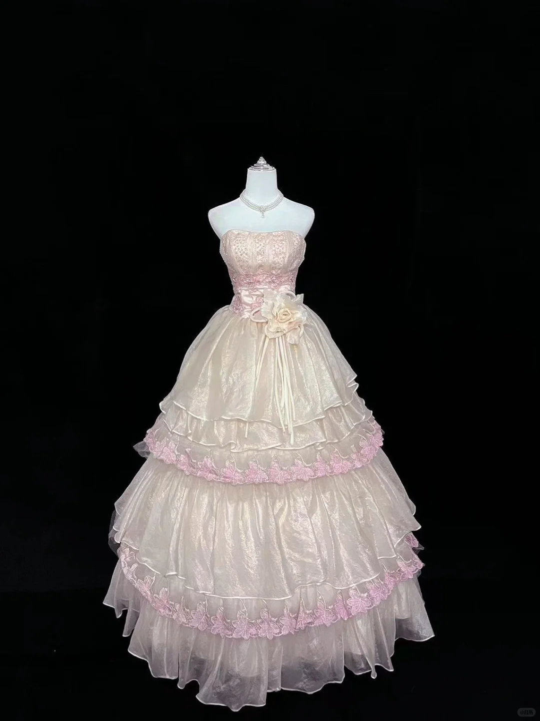 Glamorous Pink Lace Applique 3D Rose Strapless Tulle Sweet 16 Quinceanera Ball Gown DP7355