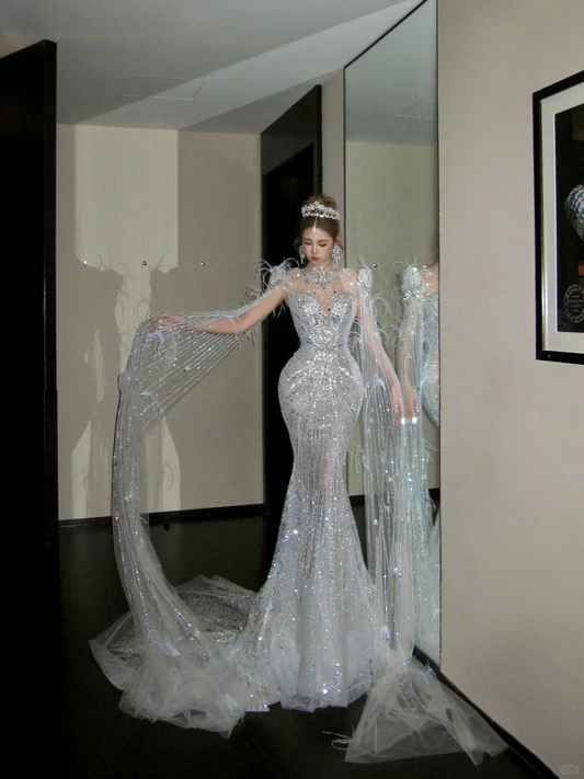 Elegantes glitzerndes silbernes Perlen-Pailletten-Design Meerjungfrau-Brautkleid Ballkleid Abendkleid DP6247