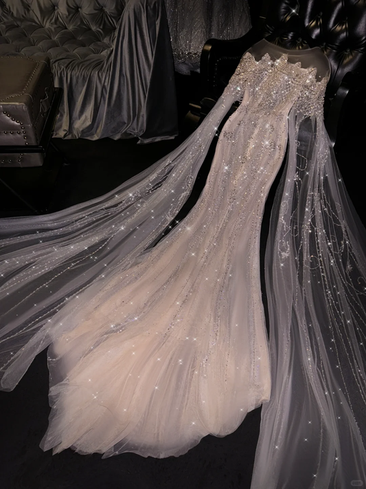 Glamouröses Pailletten-Tüll-Meerjungfrauenkleid mit Perlenbesatz an den Cape-Ärmeln DP7331