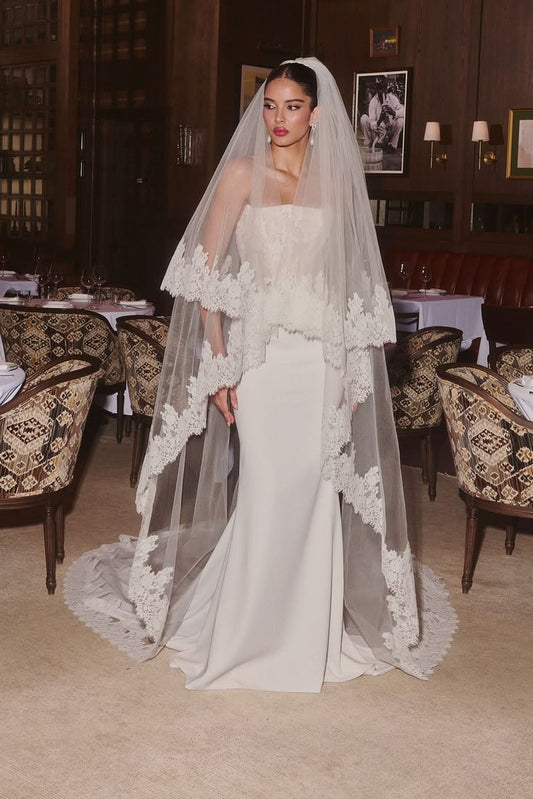 Vintage Ivory Strapless Lace Mermaid Satin Long Train Wedding Dress DP8423
