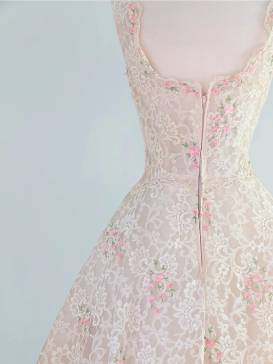 Retro Pink Floral Exquisite Embroidery Design A-Line Short Homecoming Dress Party Dress DP6216