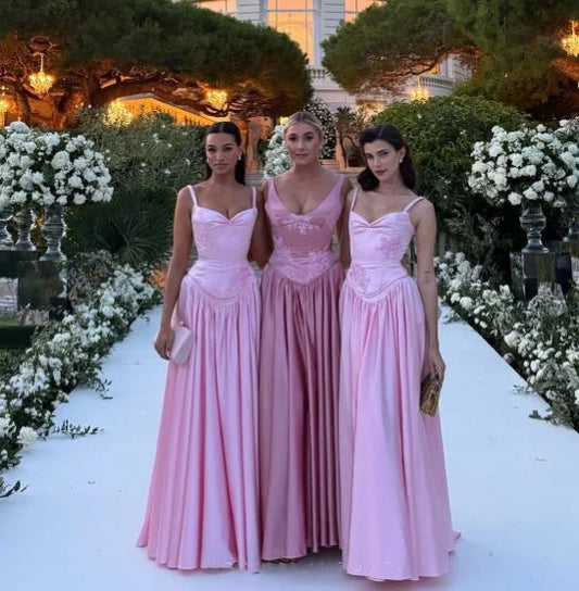 Wunderschönes rosa Spaghettiträger-A-Linien-Satin-Partykleid mit Herzausschnitt, Brautjungfernkleid DP6302