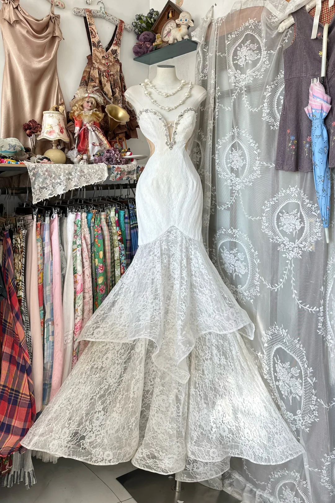 Glamorous Sweetheart Beaded Strapless Mermaid Wedding Dress DP7356