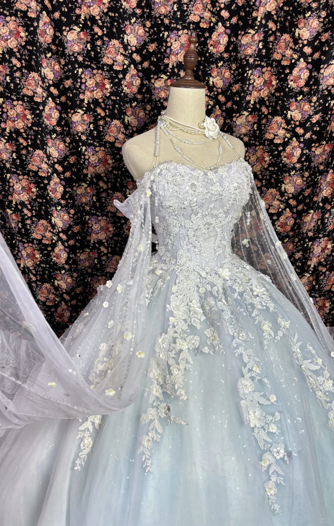 Glamorous Pastel Blue Applique Tulle Lace Beaded Off-the-Shoulder Sheer Cape Sweet 16 Quinceanera Ball Gown DP7348