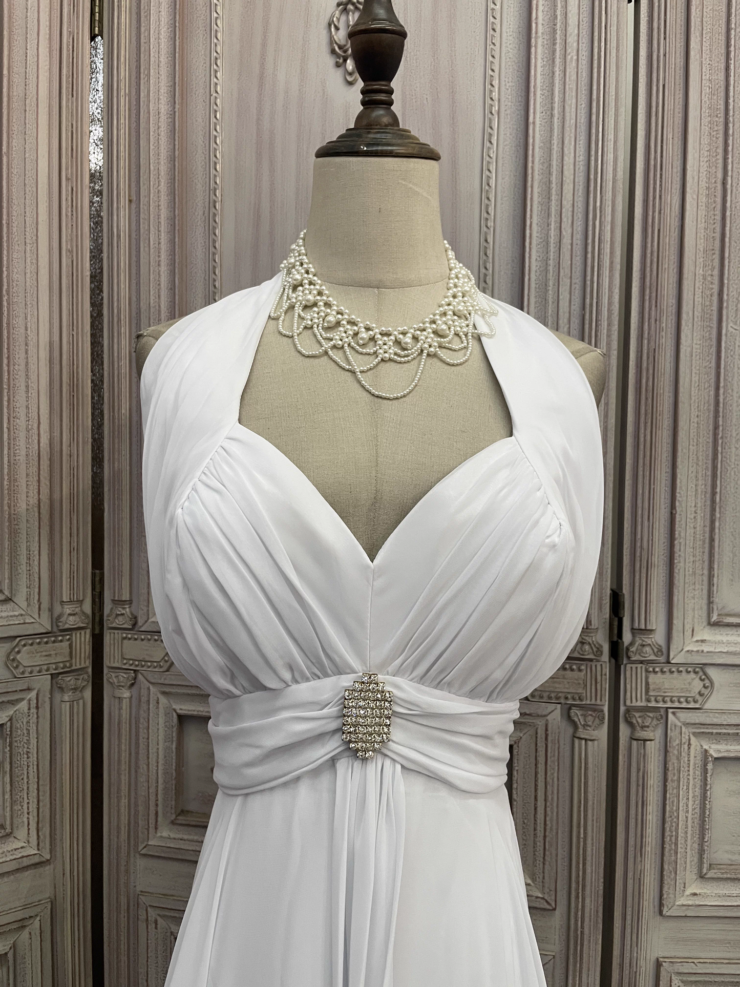 Elegant White Halter-Neck Ruched Bodice Chiffon Train Wedding Dress DP7619
