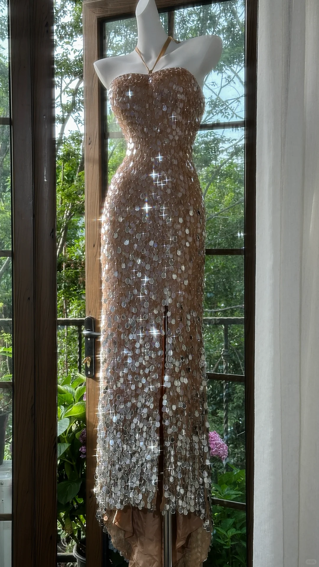 Gorgeous Glittering Sequined Halter-neck Sheath Prom Dress Evening Dress DP6319