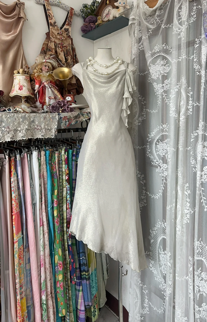 Vintage Silbernes A-Linien-Abendkleid mit unregelmäßigem Saum und Spaghettiträgern DP6205