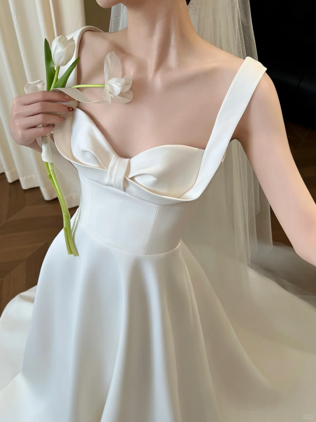 Glamorous Satin Wedding Dress A-Line Shoulder Straps Bridal Gown DP7126