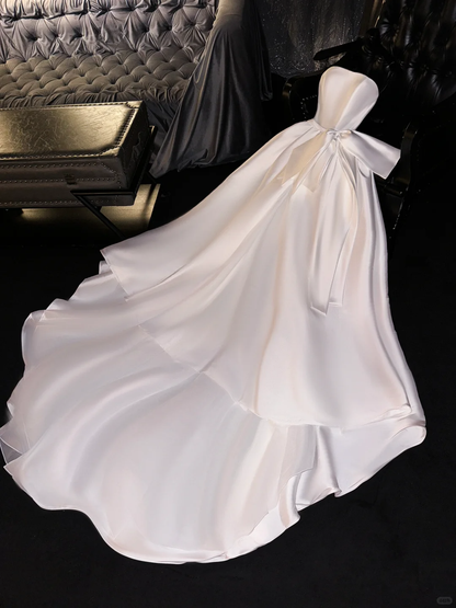 Glamorous Ivory Satin A-Line Strapless Oversized Bow Wedding Dress DP7322