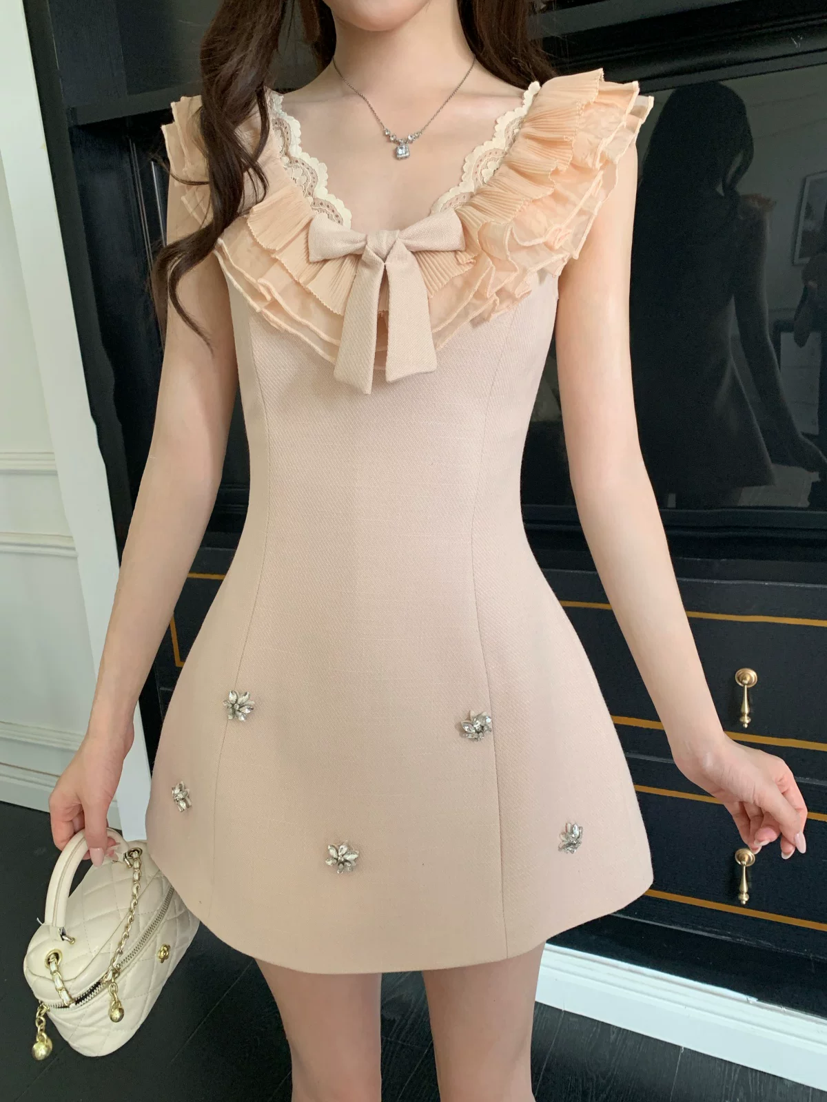 Cute Pink Ruffle V-Neck Bow Beaded Sleeveless A-Line Homecoming Dress DP8763