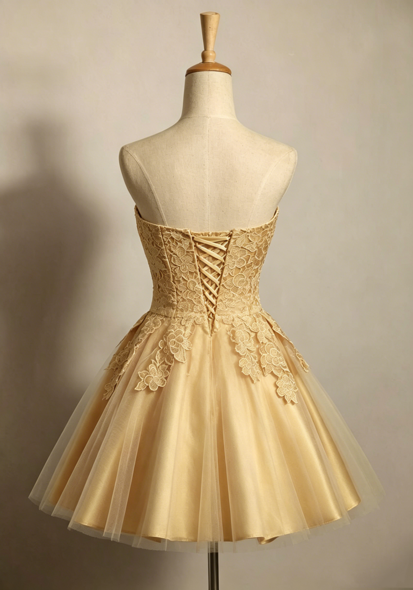 Glamorous Gold Strapless Lace Applique A-Line Homecoming Dress DP8518