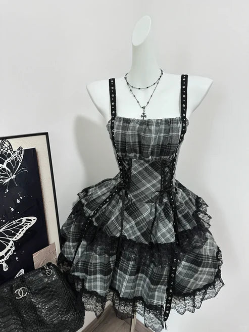 Vintage Black Plaid Design A-line Mini 15th Birthday Party Dress Tiered Homecoming Dress  DP6033