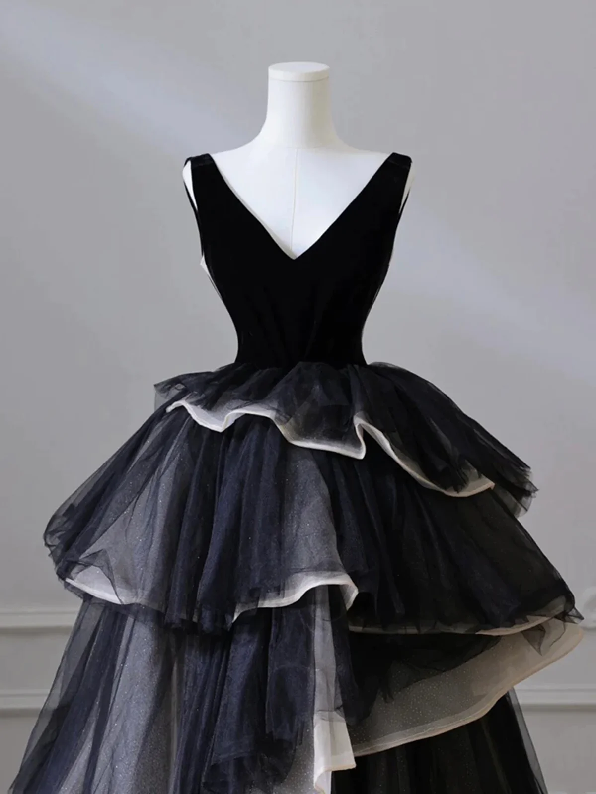 Black V Neck Tulle Tiered Long Formal Prom Dress Party Gown,DP1002