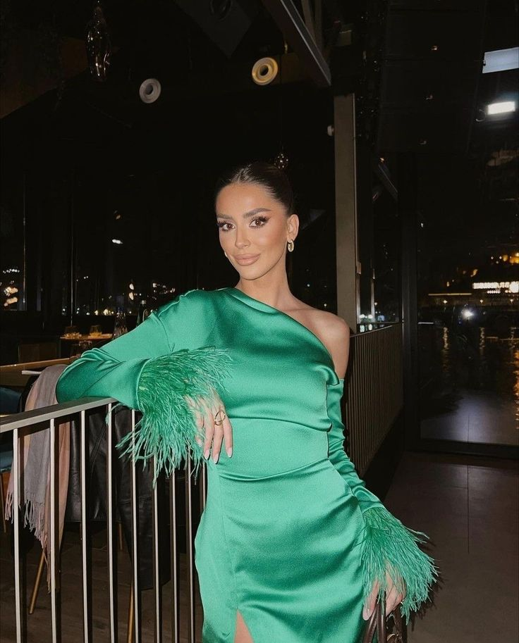 Green Long Sleeves Satin Short Party Dress with Feather, DP2090