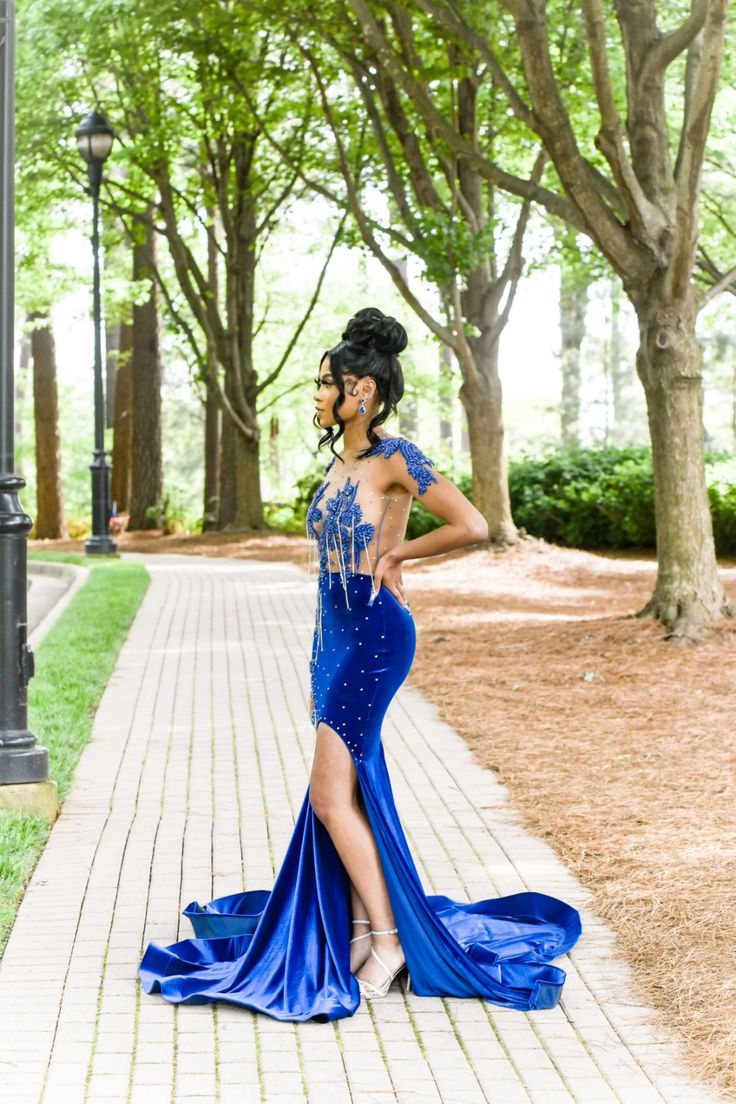 Royal Blue Velvet Appliques Beading Mermaid Long Prom Dress, DP2105