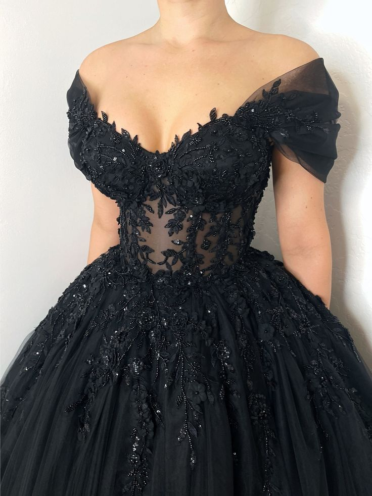 alternative prom dress Ditch the dress! Suits and tuxedos are the perfect alternative. From bold and colorful to streetwear style, from cool monochrome to menswear-inspired, red-carpet-ready tuxedos and even Unique Prom Dresses | ALYCE
