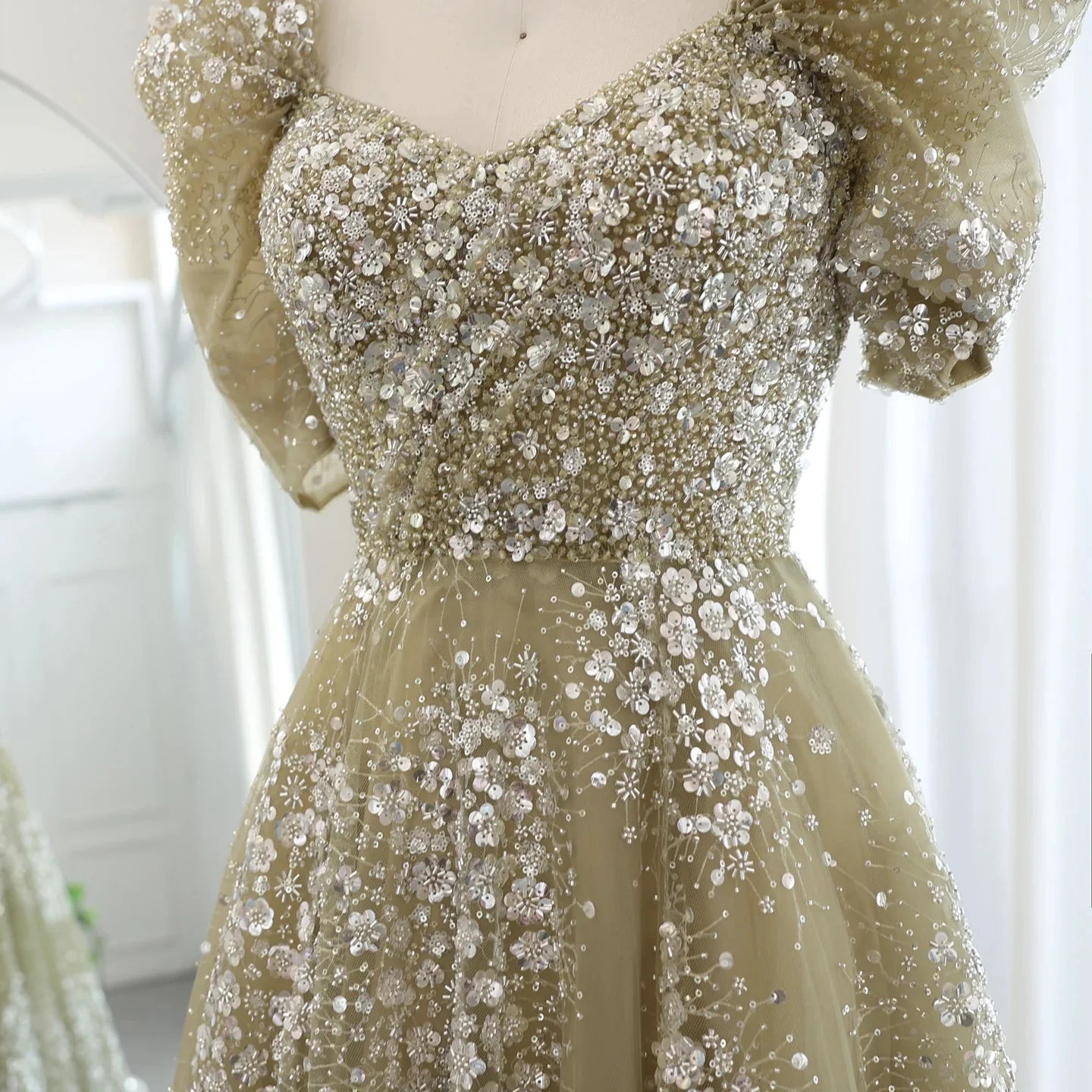 Wunderschönes, funkelndes, mit Perlen besetztes Pailletten-Kurzarm-A-Linien-Ballkleid, Abendkleid, DP6542