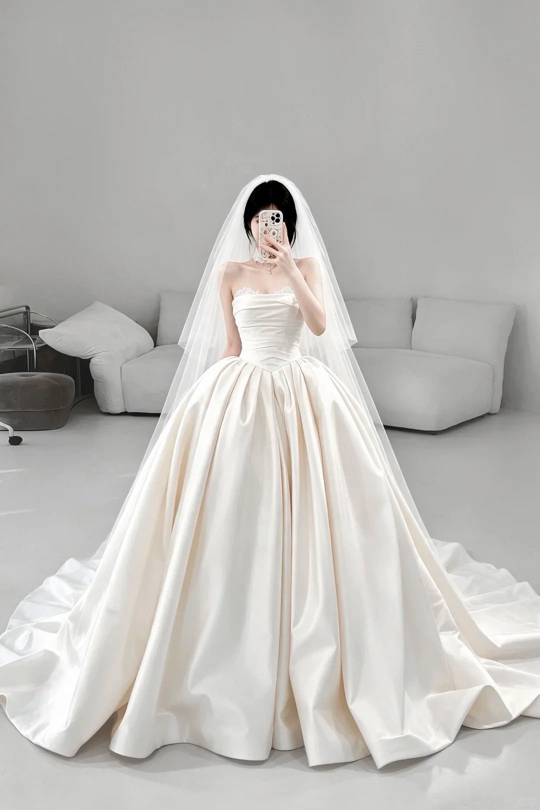 Elegant White Satin Strapless Long Wedding Dress Ball Gown Bridal Dress MD015