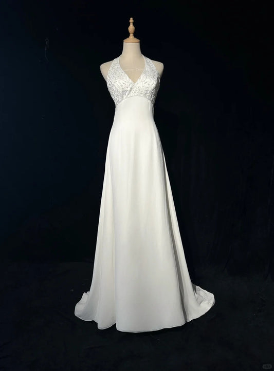 A-Line Halter Neck Chiffon Wedding Dress Embroidery Long Prom Dress with Train MD097