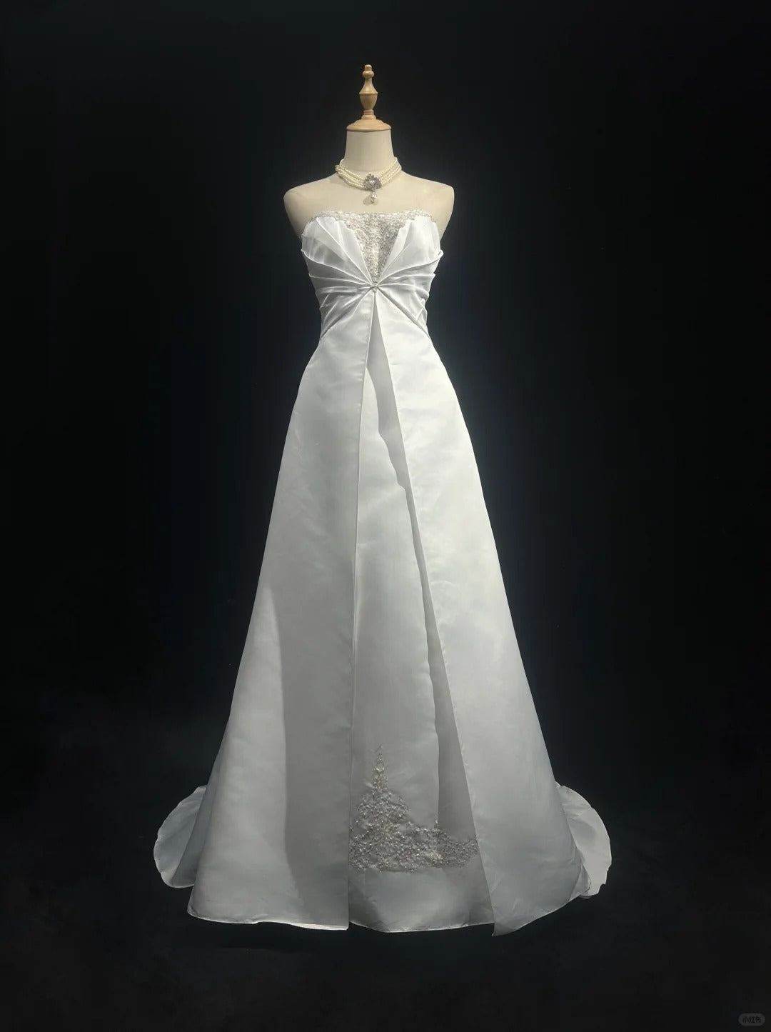 Elegant A-Line White Long Wedding Dress Off-the-Shoulder Satin Beaded Prom Dress MD133