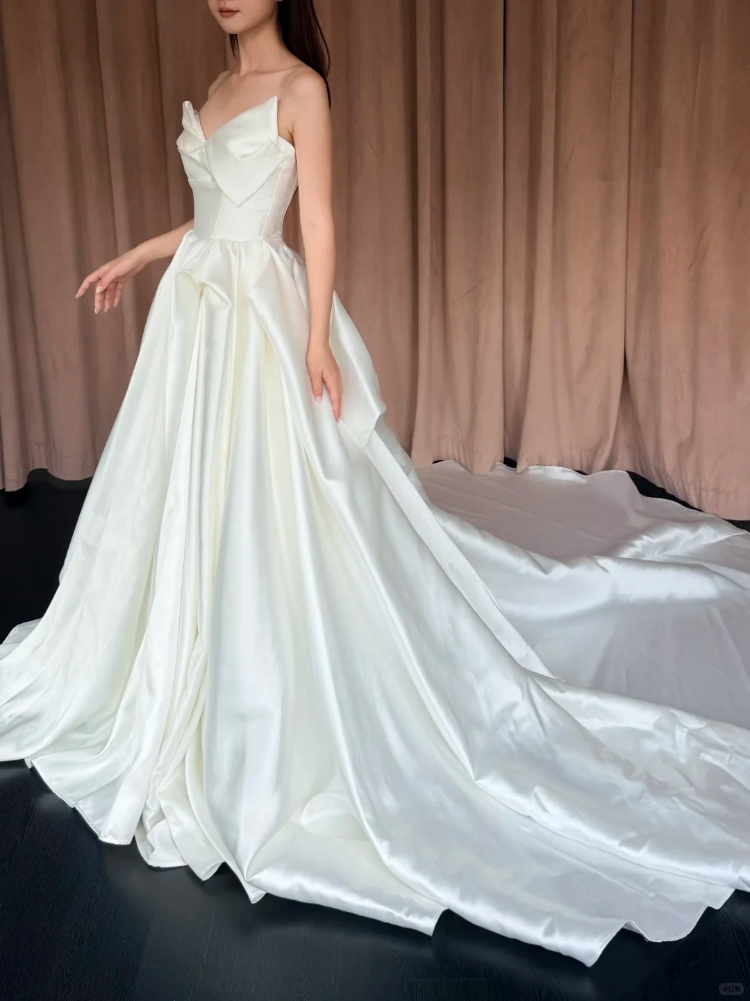Ethereal A-Line Long Wedding Dress V-Neck White Prom Dress MD138
