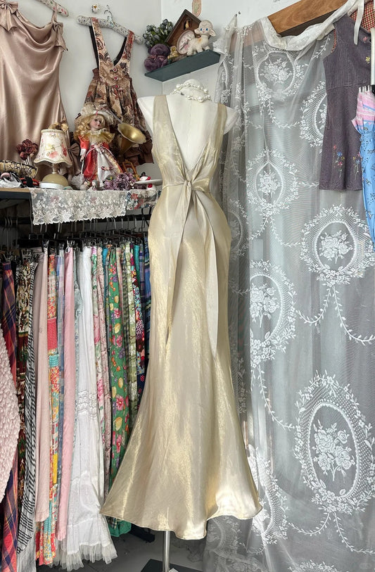 Elegant Round Neck Champagne  Prom Dress A-line Satin Evening Dress MD155