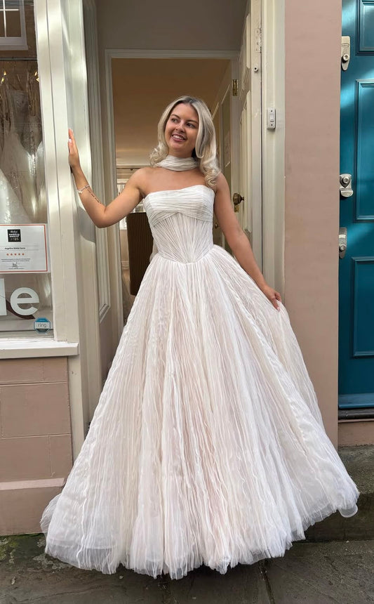 Elegant A-line Long Wedding Dress Off-the-Shoulder Tulle White Prom Dress MD171
