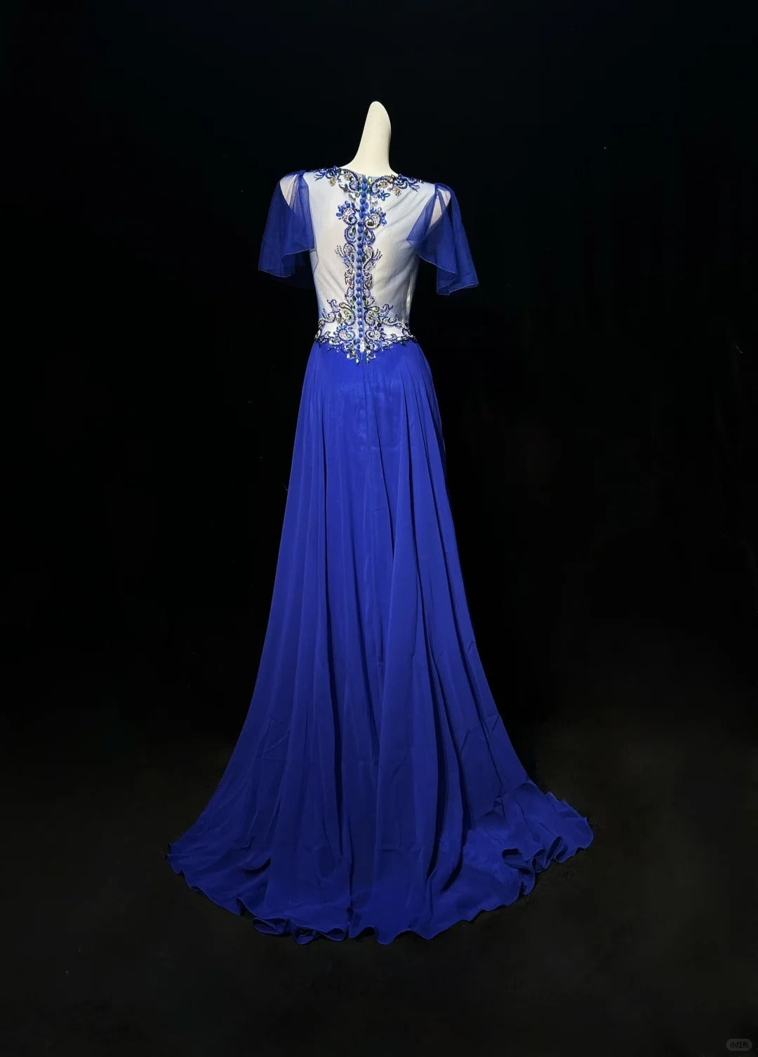 Elegant A-line Blue Round Neck Long Evening Dress Beaded Chiffon Prom Dress MD243