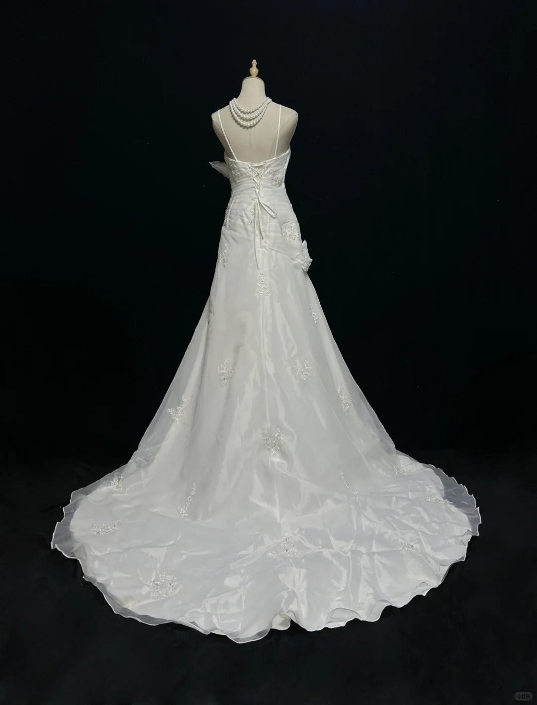 Elegant A-line Spaghetti Straps Long Wedding Dress Pleated Tulle White Prom Dress MD291
