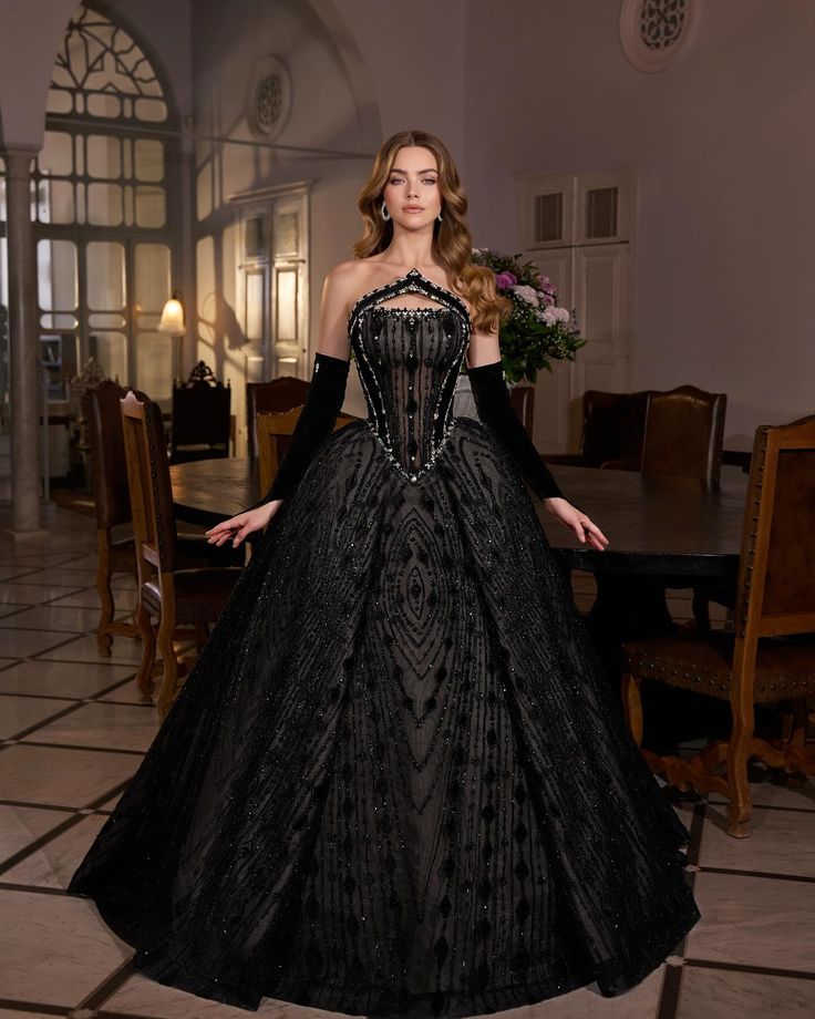 Elegant Ball Gown Off-the-Shoulder Black Long Evening Dress Beaded Mesh Prom Dress MD310