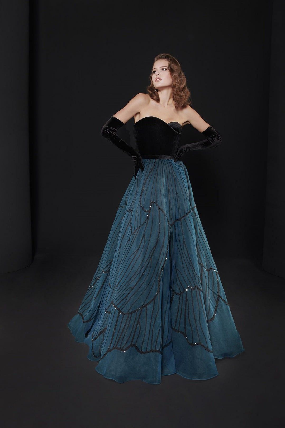 Elegant A-line Sweetheart Blue Long Evening Dress Beaded Tulle Prom Dress MD311