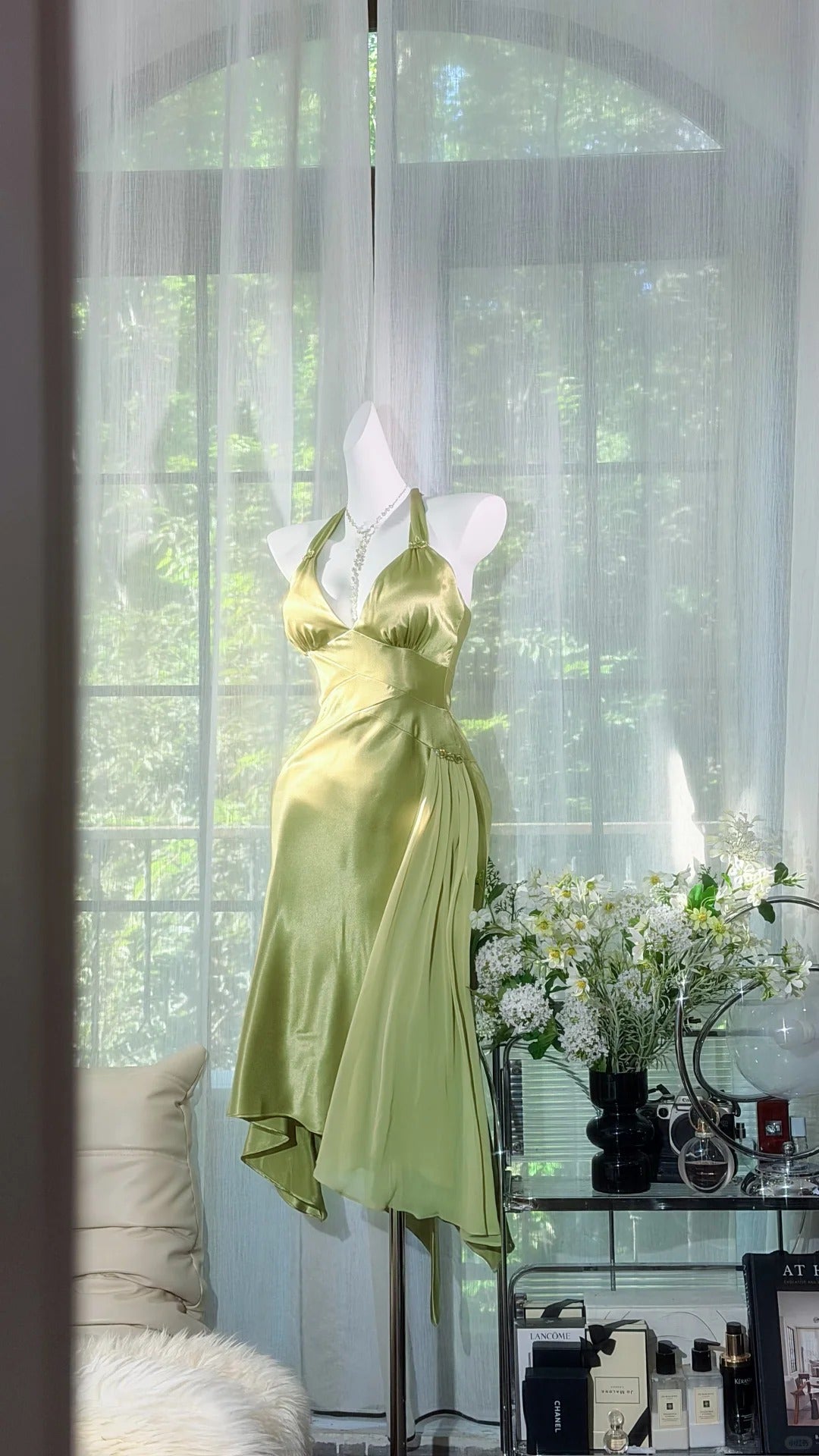 Beautiful A-line Halter Neck Green Evening Dress Satin Prom Dress MD367