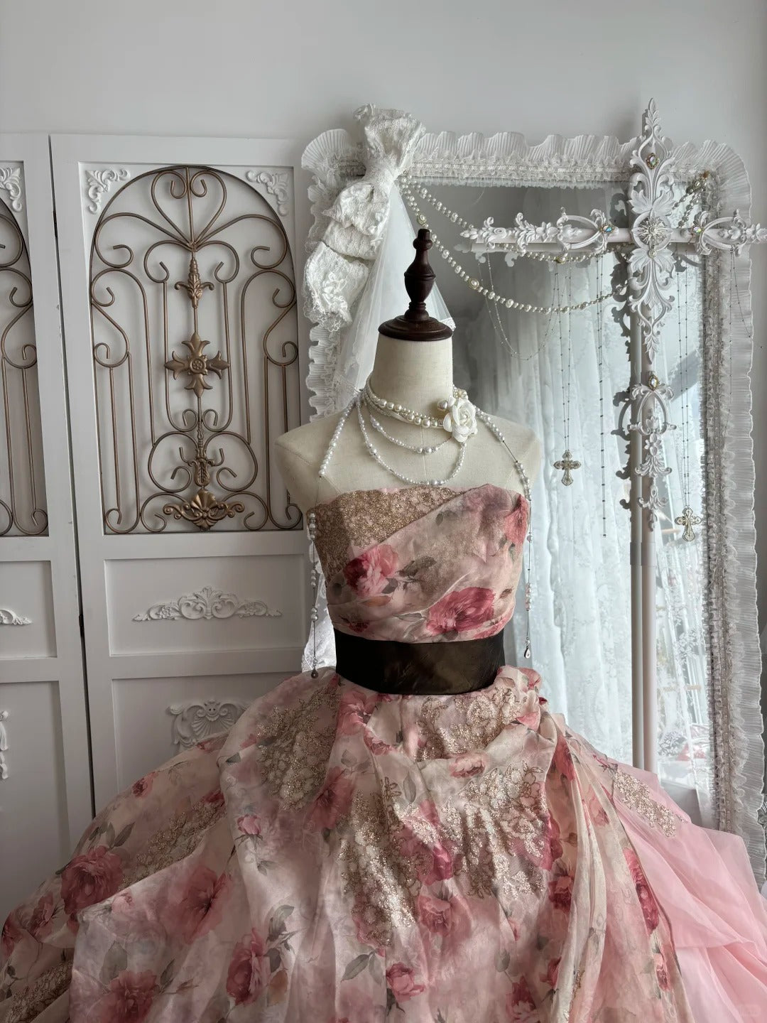 Beautiful Ball Gown Off-the-Shoulder Pink Evening Pleated Tulle Prom Dress MD371