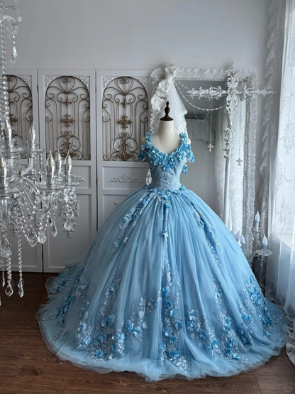 Beautiful Ball Gown V Neck Purple Evening Dress 3D floral appliqué Tulle Prom Dress MD376