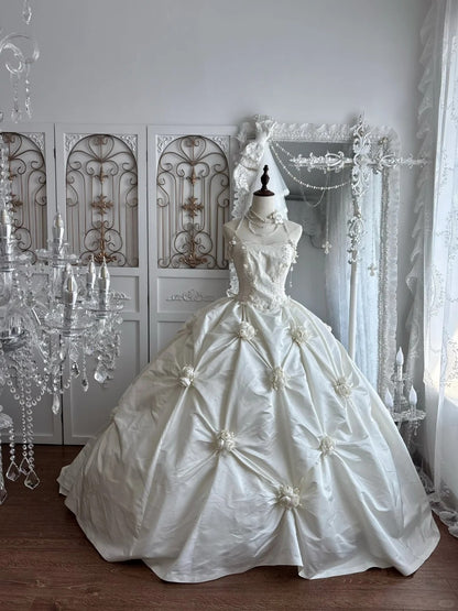 Elegant Ball Gown Halter Neck Long Wedding Dress Beaded 3D floral appliqués Satin White Prom Dress MD388