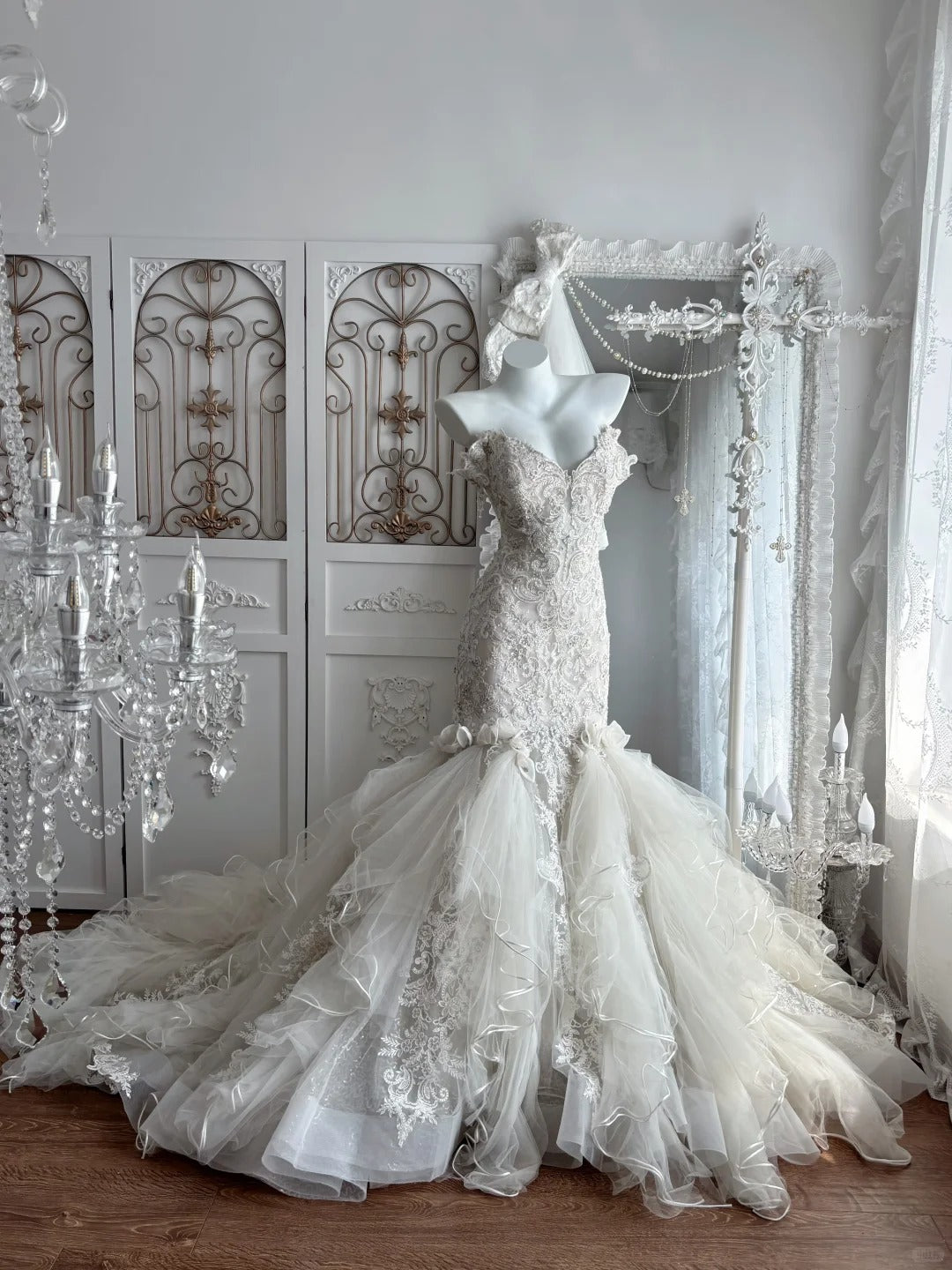 Elegant Mermaid V Neck Long Wedding Dress Tulle White Prom Dress MD390