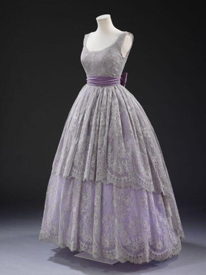 Beautiful A-line Round Neck Purple Evening Dress Lace Prom Dress MD408