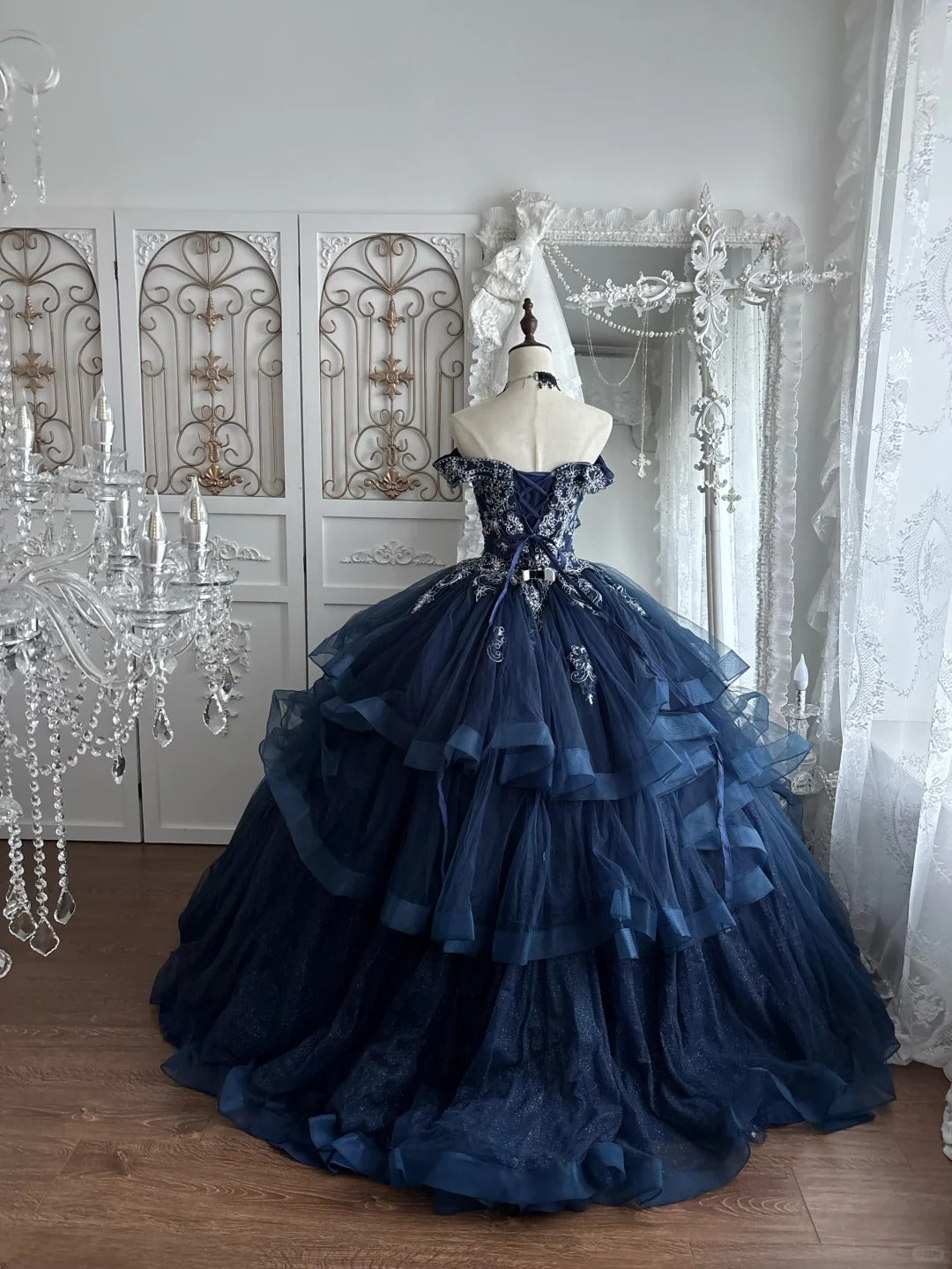 Elegant Ball Gown Sweetheart Black Evening Dress Embroidered Tulle Prom Dress MD467