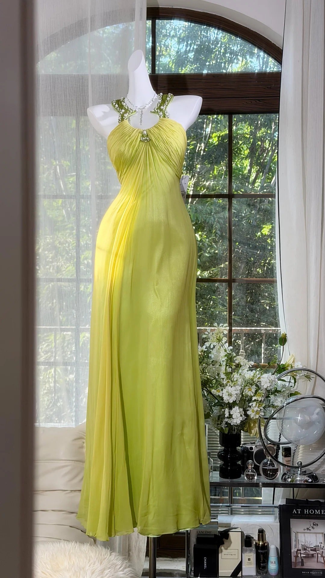 Elegant Sheath Halter Neck Green Evening Dress Pleated Tulle Prom Dress MD472