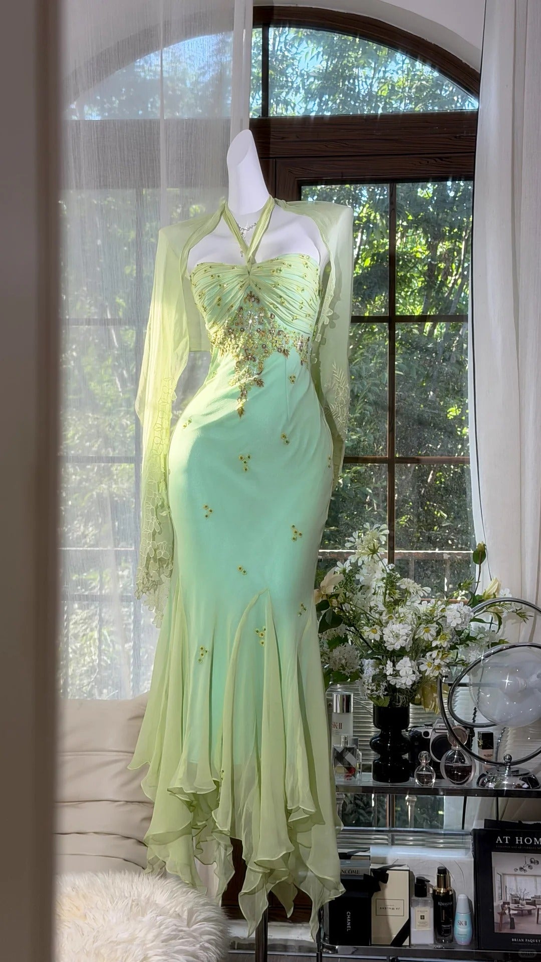 Elegant Sheath Halter Neck Green Evening Dress Beaded Tulle Prom Dress MD478