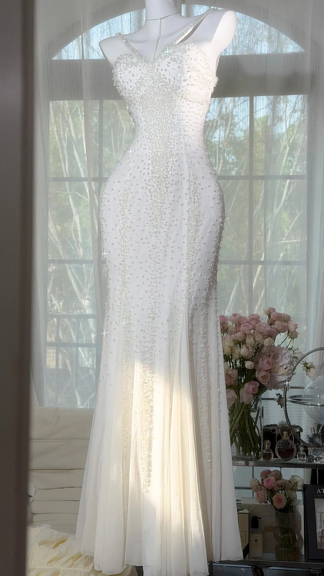 Elegant A-line Strapless Neck Long Wedding Dress Beaded Tulle White Prom Dress MD482