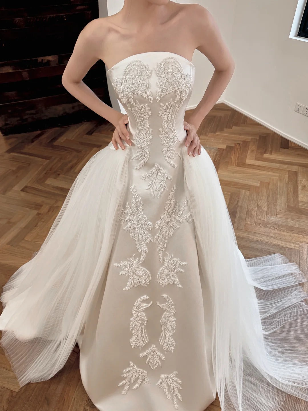 Elegant A-line Strapless Long Wedding Dress Embroidered Satin White Prom Dress MD491