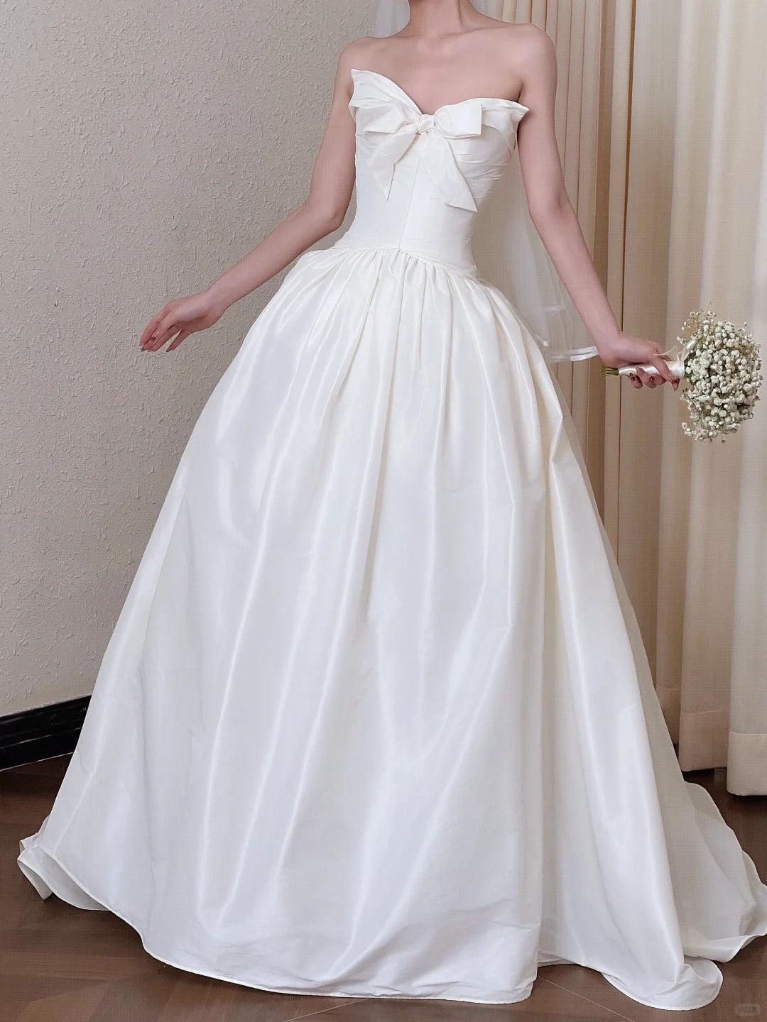 Elegant A-line Strapless Long Wedding Dress Satin White Prom Dress MD494