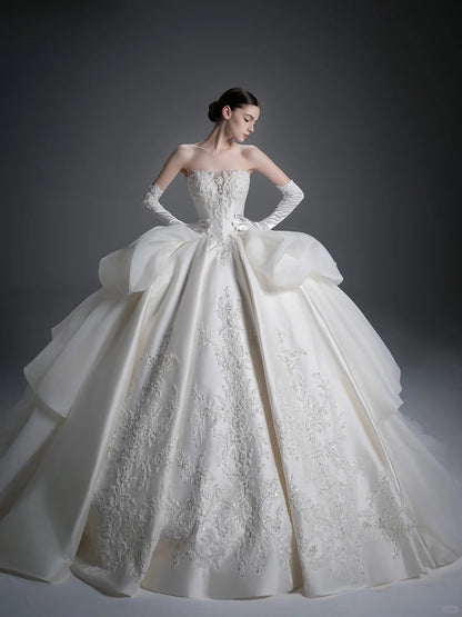 Elegant Ball Gown Sweetheart Long Wedding Dress Embroidered Satin White Prom Dress MD502