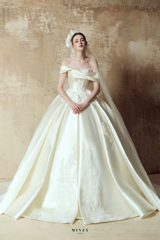 Elegant Ball Gown Off-the-Shoulder Long Wedding Dress Embroidered Satin White Prom Dress MD511