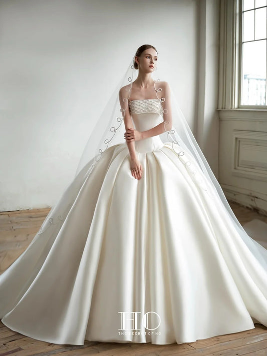 Elegant Ball Gown Off-the-Shoulder Long Wedding Dress Satin White Prom Dress MD513