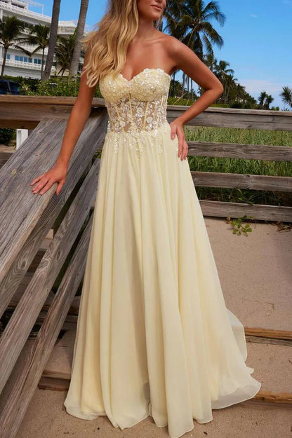 Vintage Hellgelbes trägerloses Chiffon-Ballkleid in A-Linie mit Spitzenapplikationen DP8445