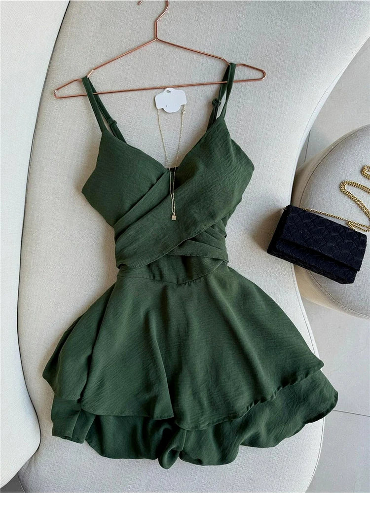 Elegant Dark Green Spaghetti Strap V-Neck Tiered Ruffle A-Line Homecoming Dress DP8725