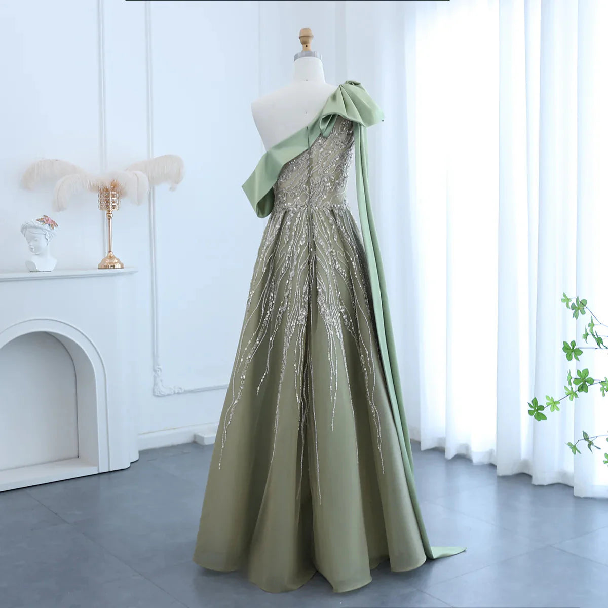 Wunderschönes, funkelndes, perlenbesetztes grünes One-Shoulder-A-Linien-Abendkleid mit hohem Schlitz, langes Ballkleid, DP6543